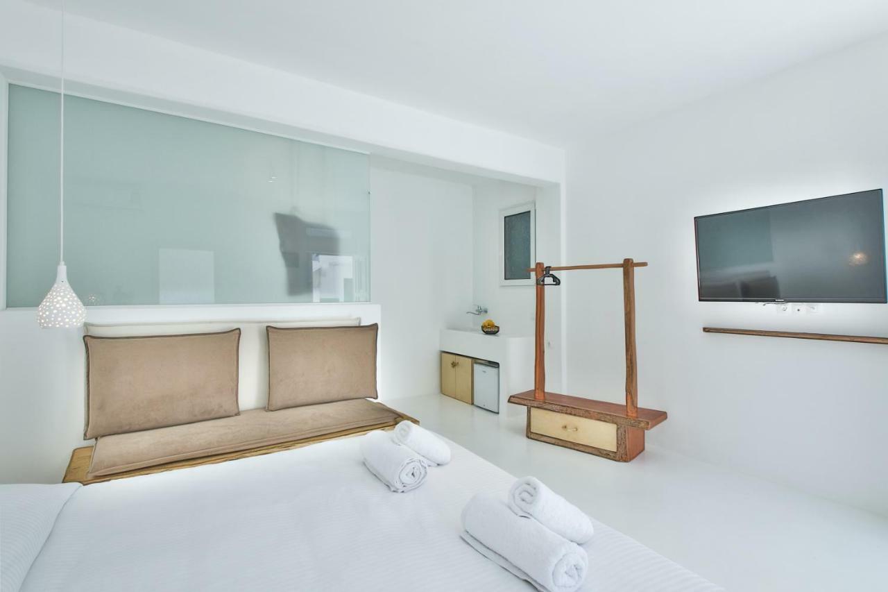 Arktos White Apartments Mykonos Town ภายนอก รูปภาพ